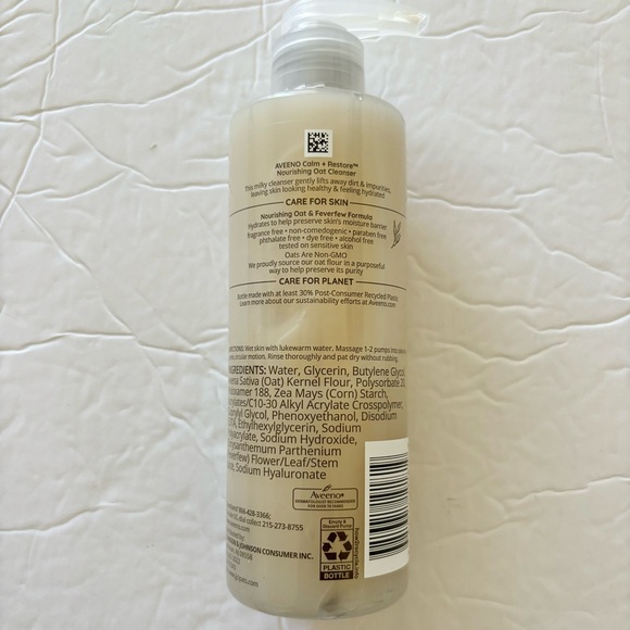 Aveeno Calm + Restore Nourishing Oat Cleanser for Sensitive Skin - 7.8oz - Picture 6 of 8